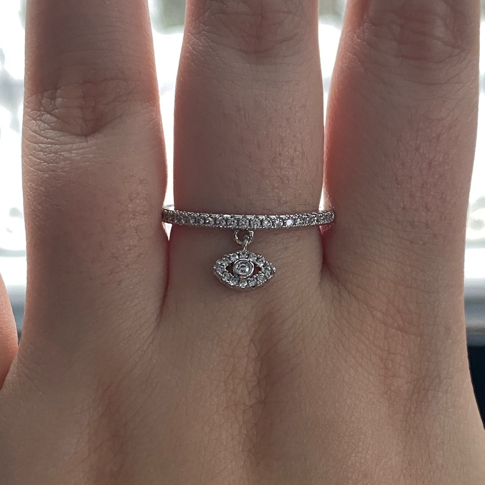 Eye ring - Picture 2 of 2